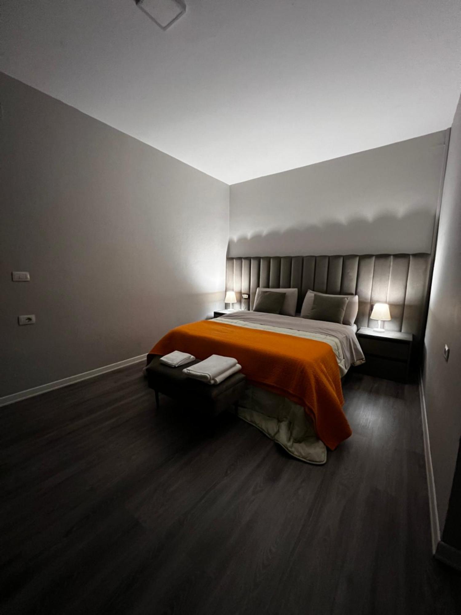 Bejart Apartment 1 地拉那 外观 照片